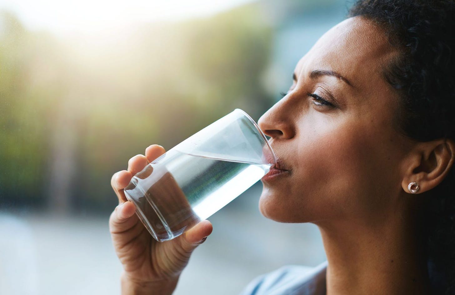 Does Drinking More Water Really Lead to Better Skin?