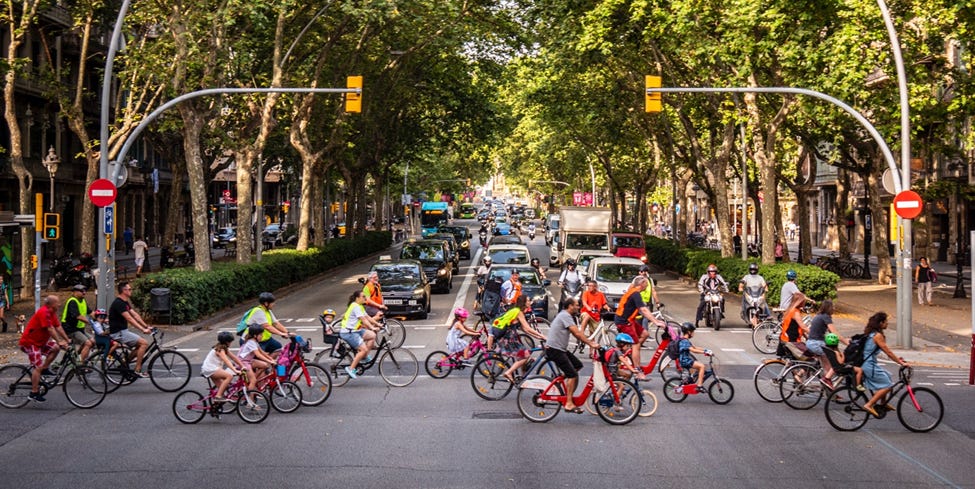 Building a Global 'Bike Bus' Community | TheCityFix