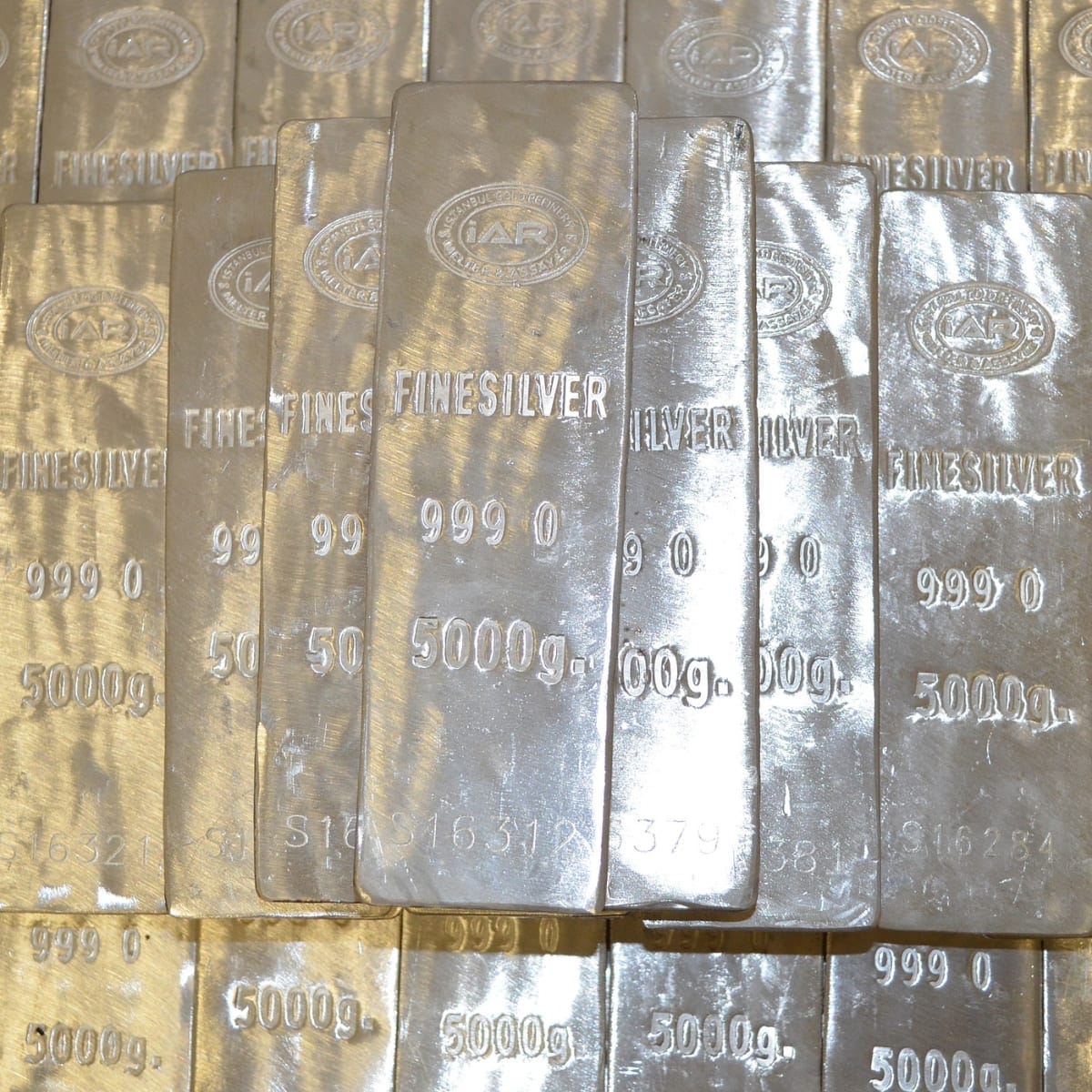 Silver Inventories Plummet at LBMA and COMEX - Numismatic News