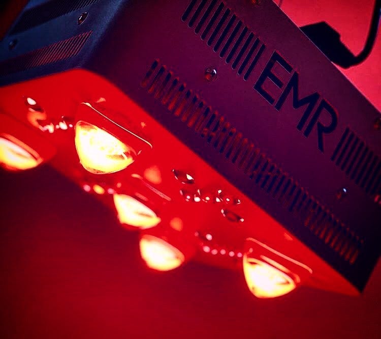 EMR-Tek Firestorm Red and Near-Infrared Light. 1060 watt infrared device. –  EMR-TEK