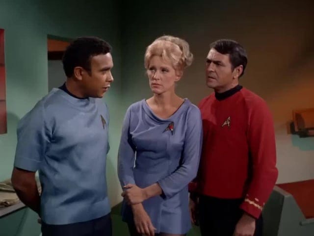 Great people of color in Starfleet history: Doctor M'Benga : r/startrekgifs