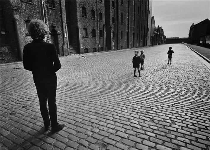 Barry Feinstein: Bob Dylan 1966 tour, The Pied Piper II, Liverpool - Snap  Galleries Limited