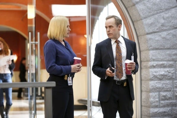 peter macnicol patricia arquette ep 105 csi cyber images 2015