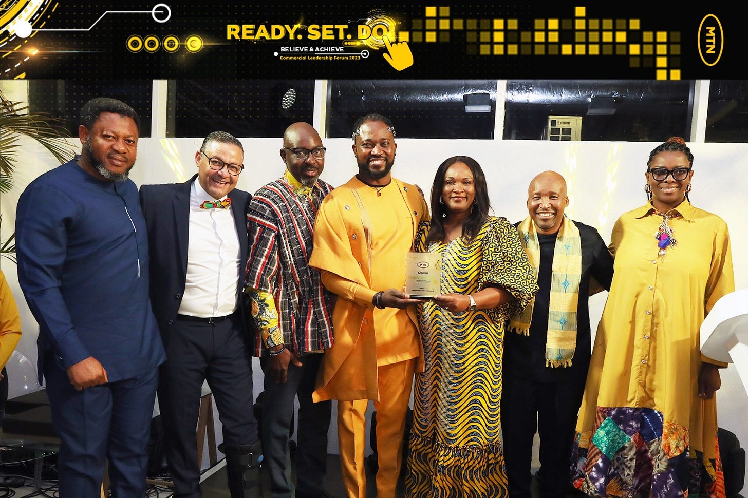 Emmanuel Agbeko Gamor, Senior Manager, Digital, MTN Ghana 🇬🇭 awarded WECA Regional Excellence OpCo for 2023, with colleagues from Digital, Marketing, Customer & Care Excellence, and Sales & Distribution in Capetown, South Africa