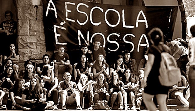 Rede Globo criminaliza ocupação das escolas no Brasil