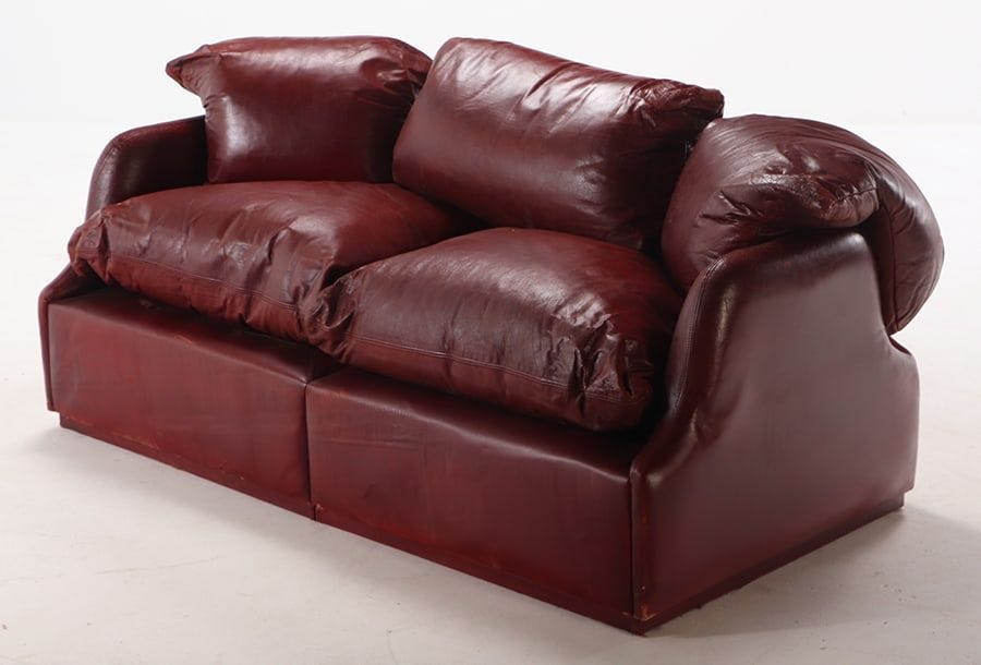 LEATHER UPHOLSTERED SOFA WITH LOOSE CUSHIONS DESIGNED BY ALBERTO ROSSELLI FOR SAPORITI C 1970.