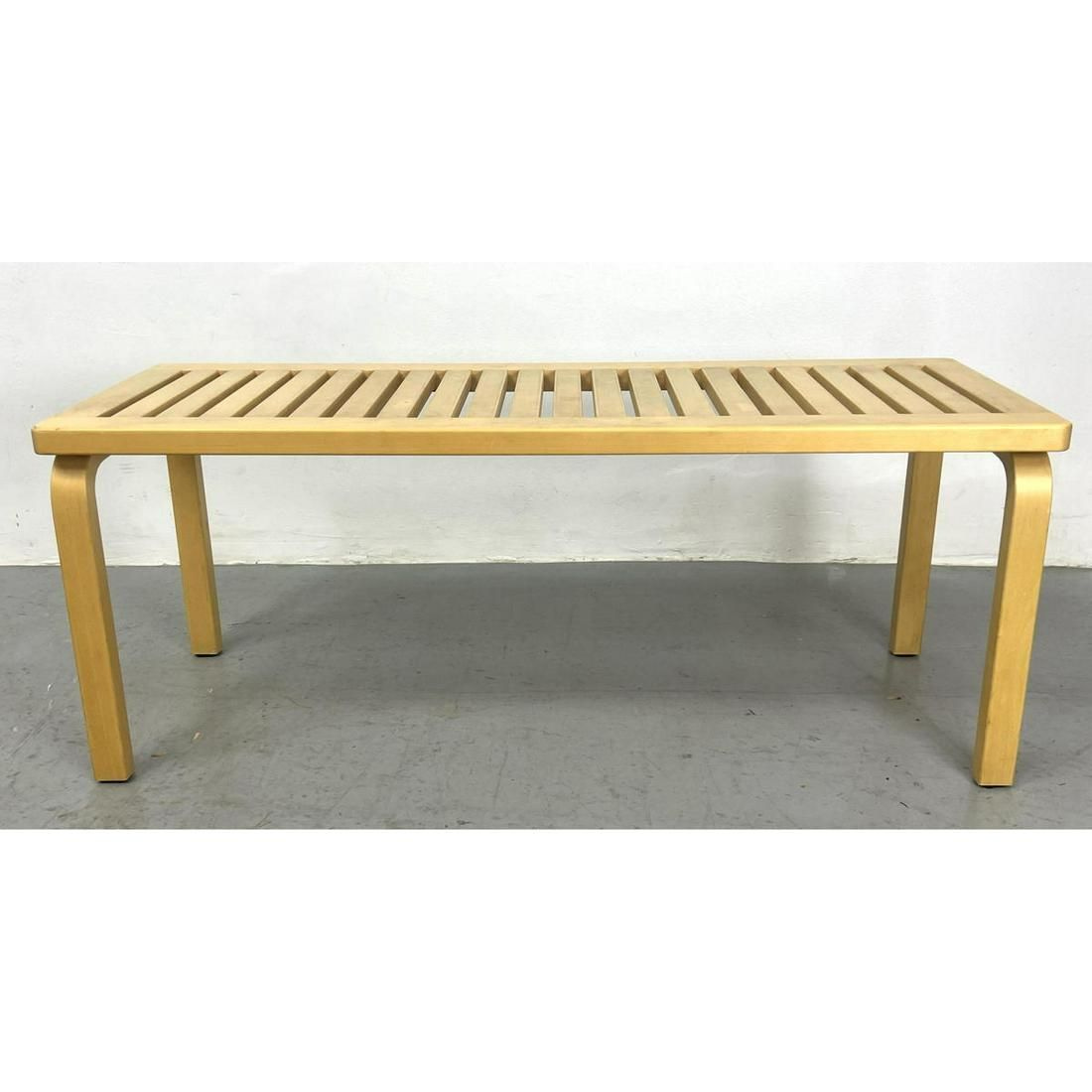 Alvar Aalto Blond Wood Slat Bench. Curved laminated leg frame. Modernist Design. Ê Unmarked.
