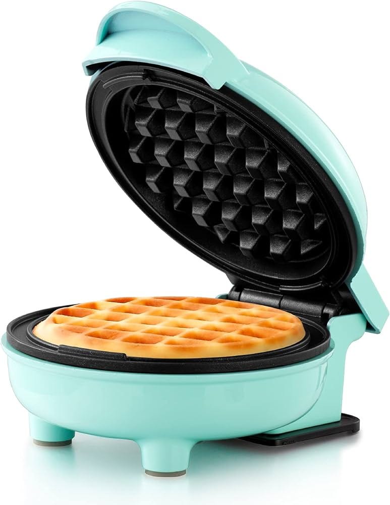 Amazon.com: Holstein Housewares Personal/Mini Waffle Maker, Non-Stick  Coating, Mint - 4-inch Waffles in Minutes, Ideal for Breakfast, Brunch,  Lunch or Snacks: Home & Kitchen