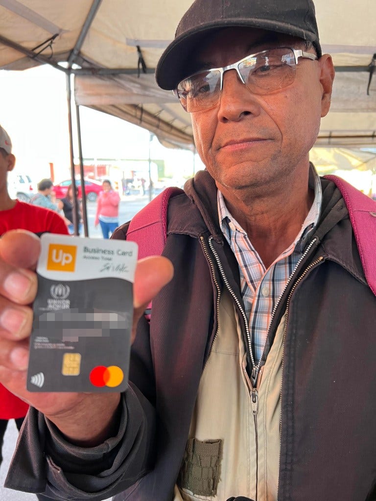The 2024 “Inter-Agency Coordination Platform for Refugees and Migrants from Venezuela” confirms that the UN and non-governmental organizations are giving migrants debit cards.