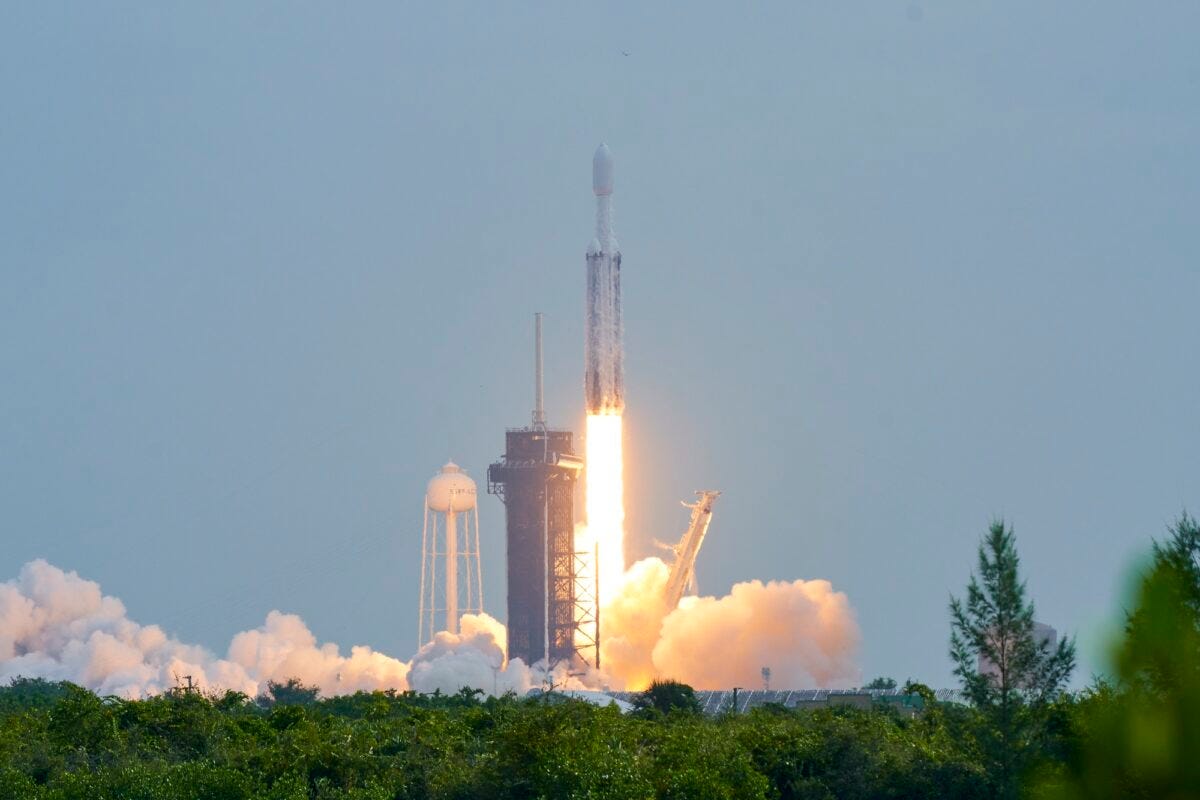 Falcon Heavy launch of Psyche