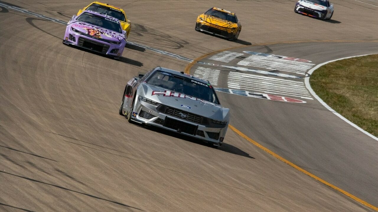 TG CUP NASH Race R Preece D Suarez J Logano B