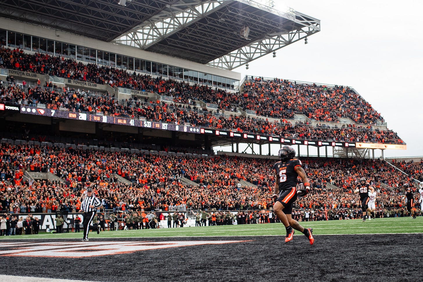 Oregon State had six rushing touchdowns on Saturday. (Photo: Naji Saker)
