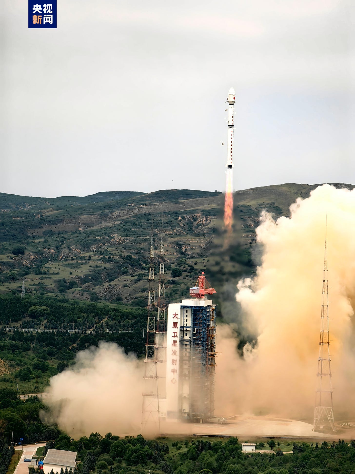 The Long March 4B Y58 vehicle just after clearing the launch tower carrying Gaofen 11-05.