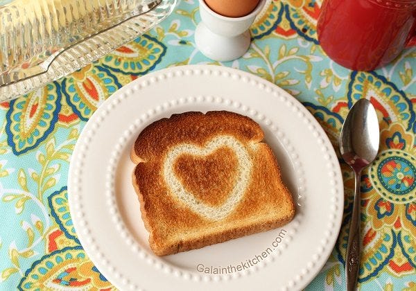 How To Make Heart Design On Toast With Foil - Gala in the kitchen