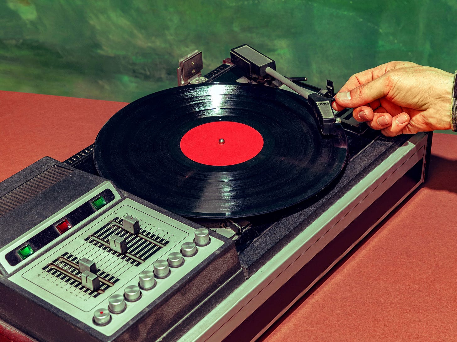 Where to Buy Vinyl Records (2023): Find New, Used, and Rare Vinyl | WIRED