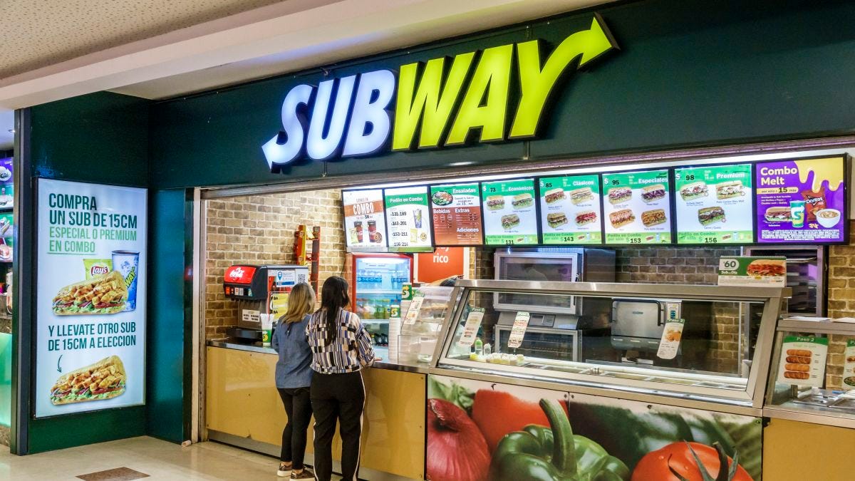 Subway closed more than 1,000 stores in the United States last year | CNN  Business