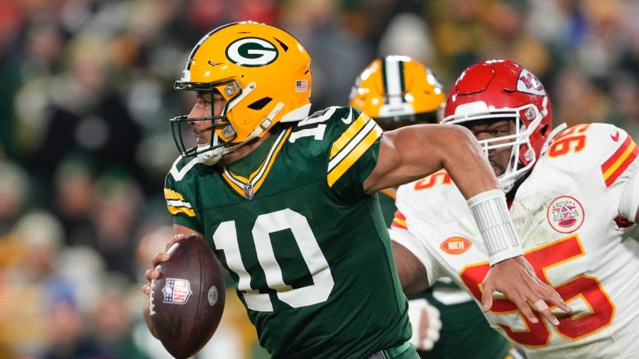 Love Leads Packers To Win Over Chiefs On Sunday Night Football