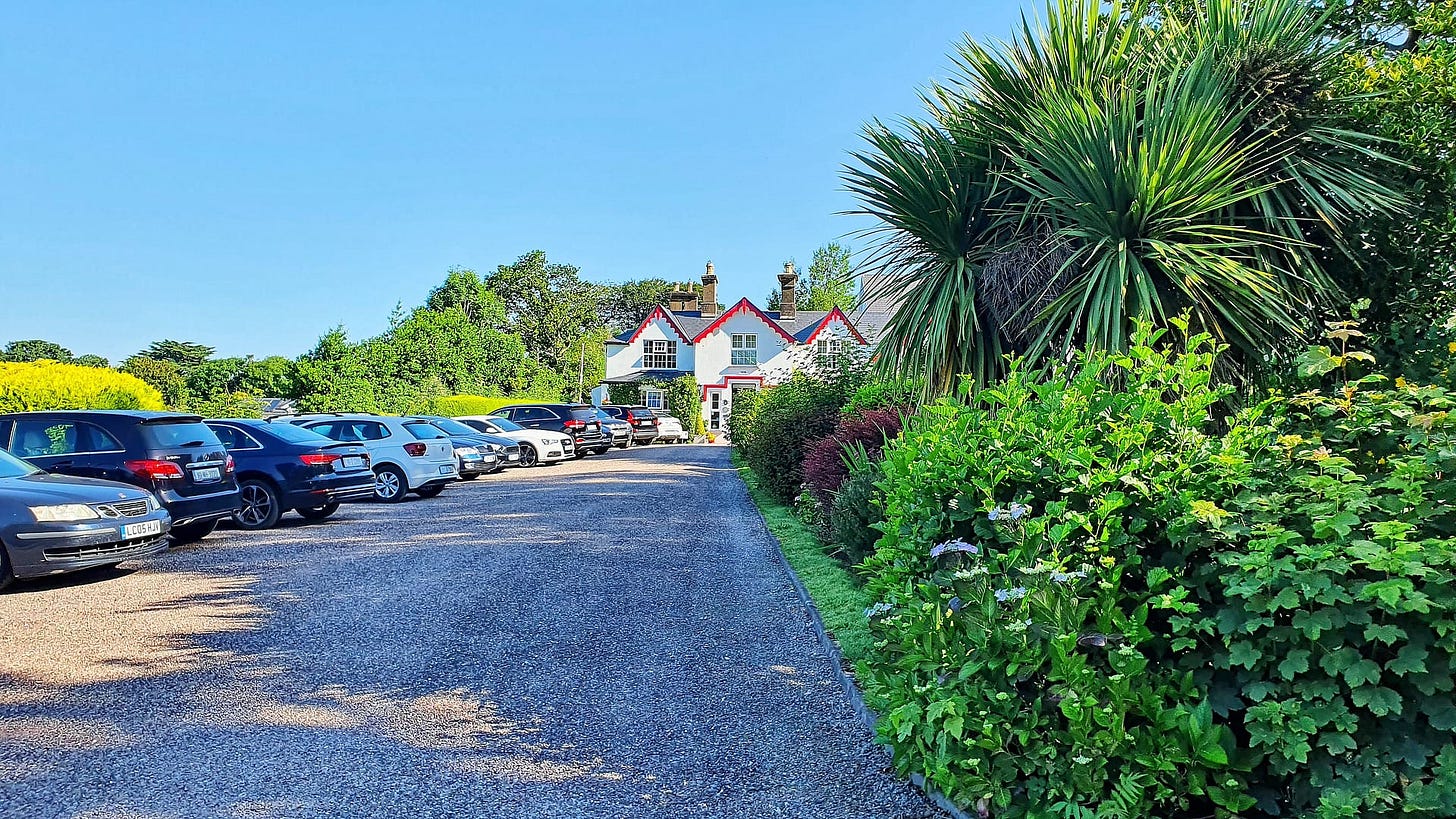 The front entrance to Killeen House Hotel.