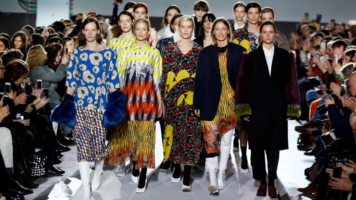 At Paris Fashion Week, Dries Van Noten and Kenzo make looking back look  good - Los Angeles Times