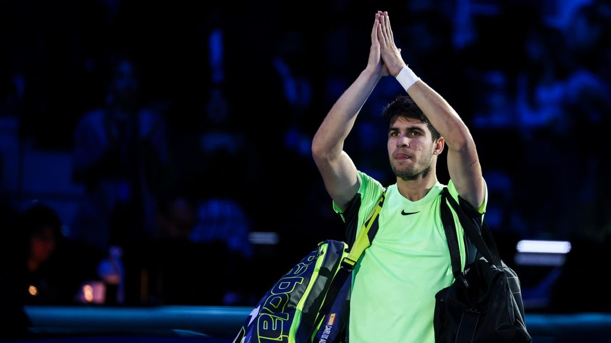 Alcaraz no pudo con Djokovic en las semis, pero su saldo es positivo en su debut en las ATP Finals