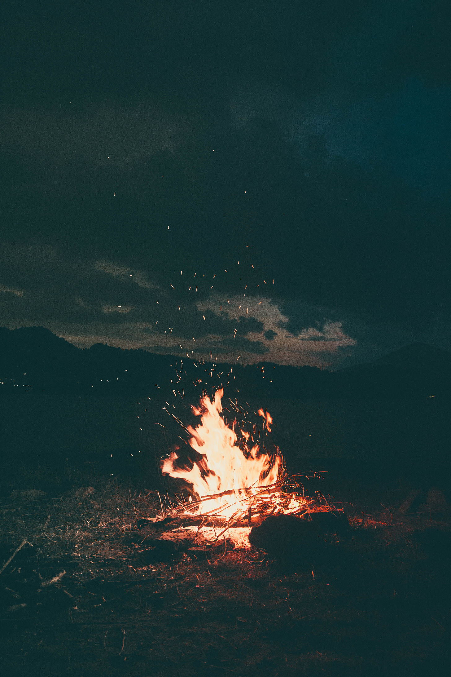 Free Lit Bonfire Outdoors during Nighttime Stock Photo