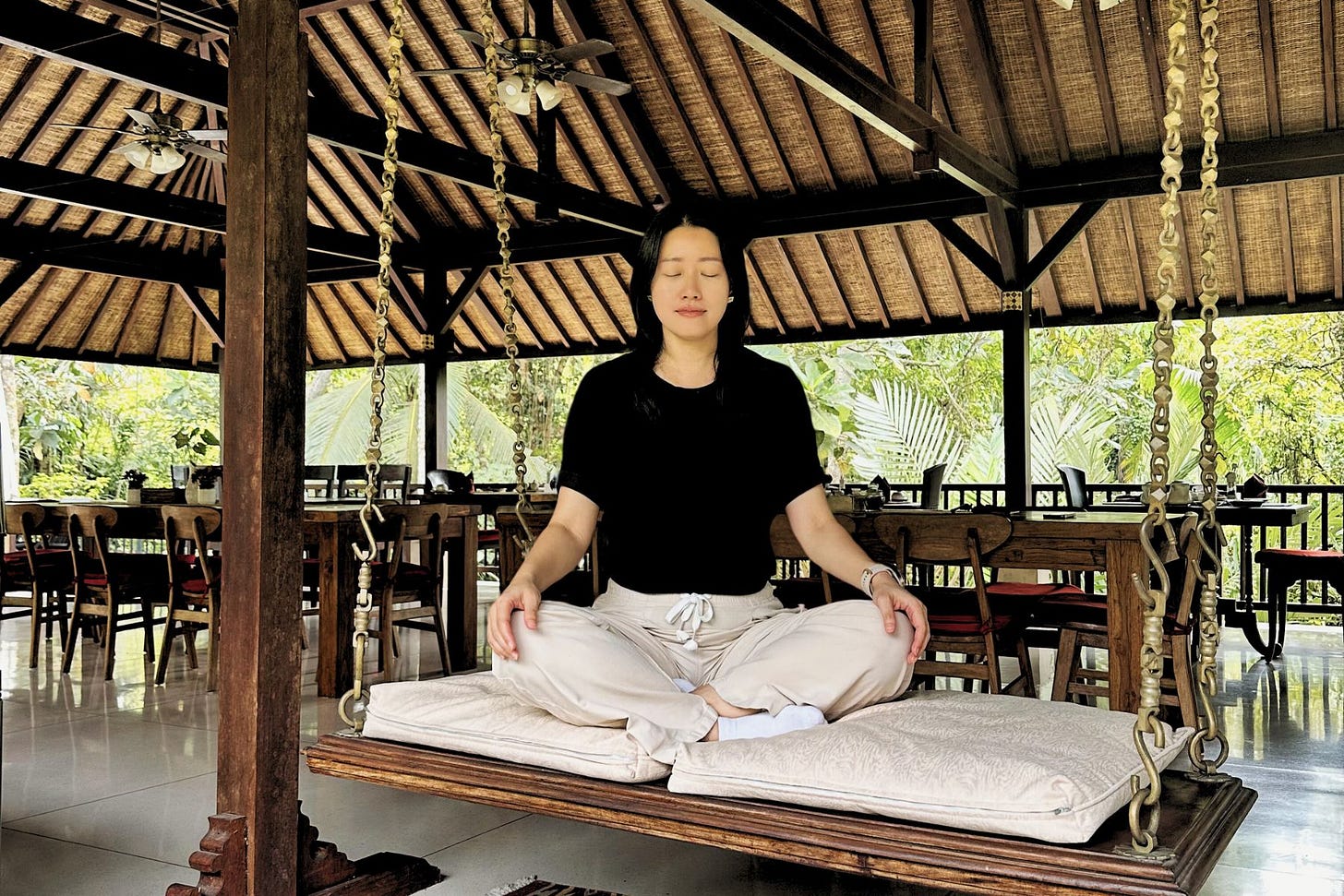  Light On Life: Autumn Awakening - A 5-Day Mindfulness Retreat in Ubud, Bali with Erin Lee