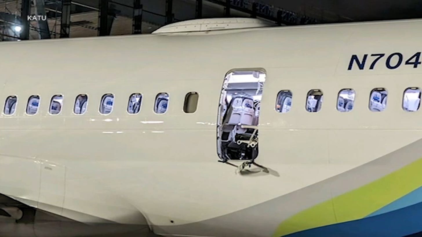 Alaska Airlines: Here's what we know about the door plug that blew off  Boeing 737 Max 9 on Oregon-SoCal flight - 6abc Philadelphia
