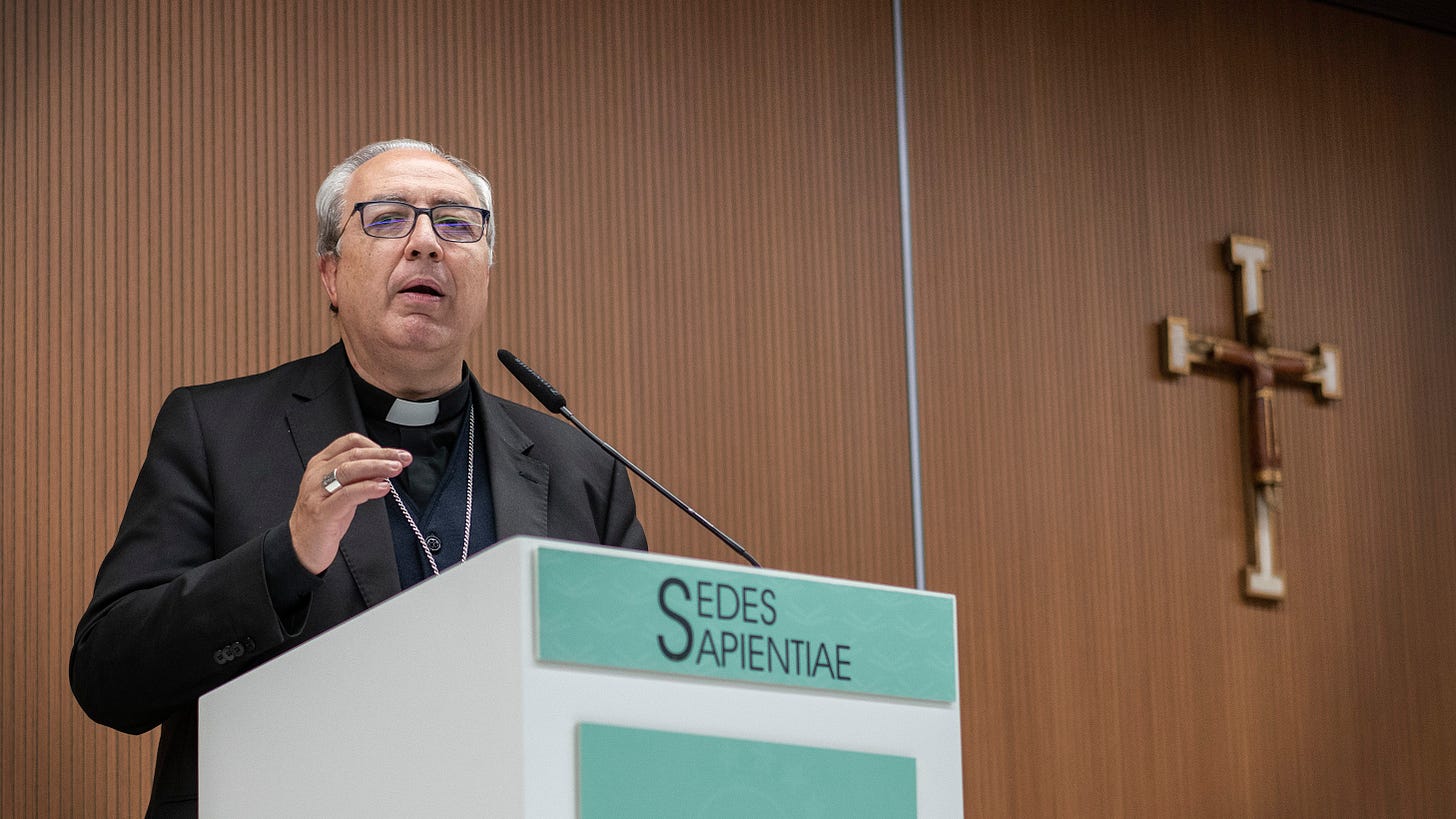 Los obispos reconocen 728 casos de pederastia desde 1945 en la Iglesia  católica española | Sociedad | EL PAÍS