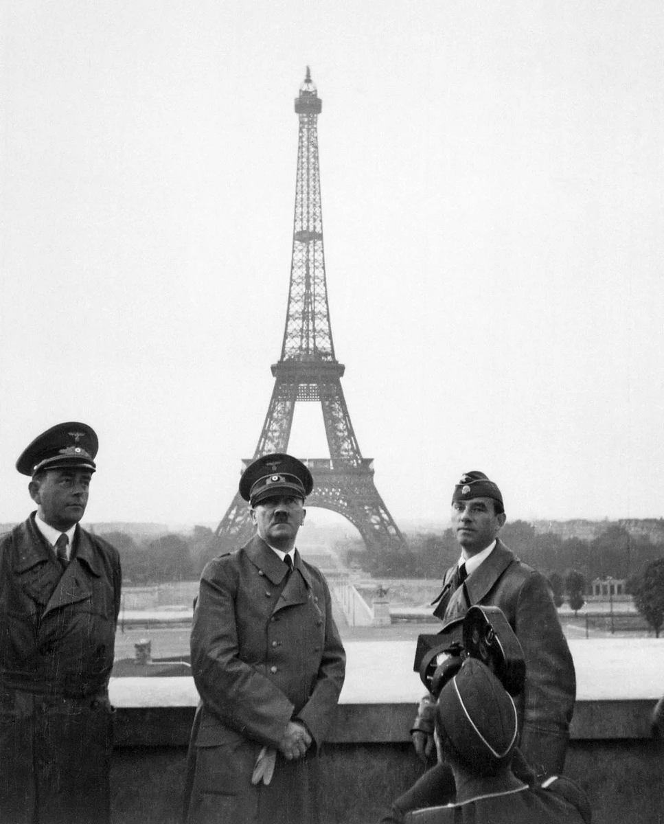 Hitler in front of the Eiff...