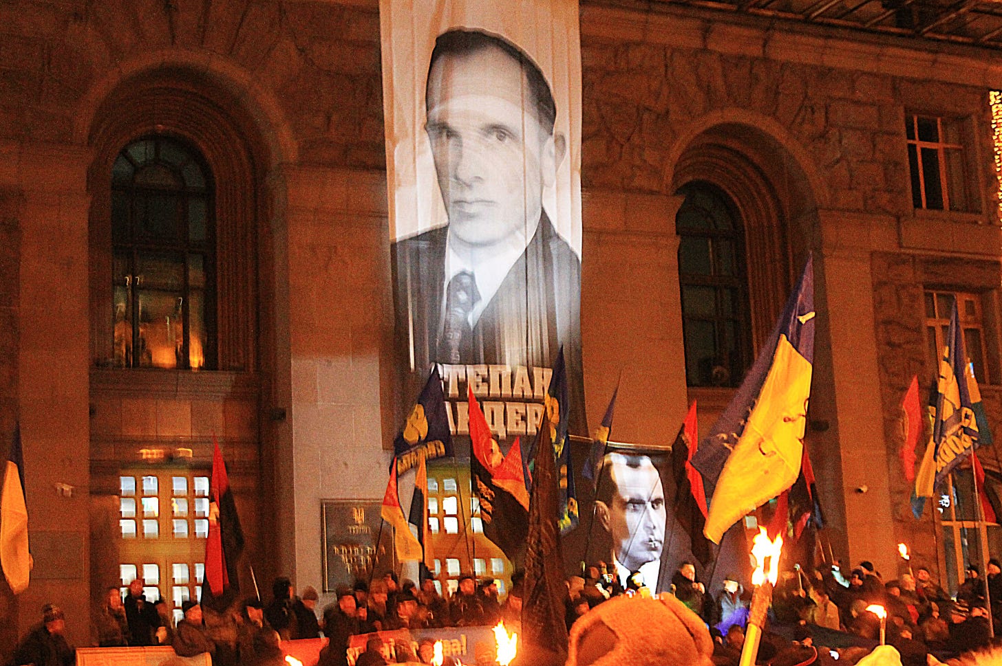 File:Stepan Bandera torchlight procession 2020.jpg - Wikimedia Commons