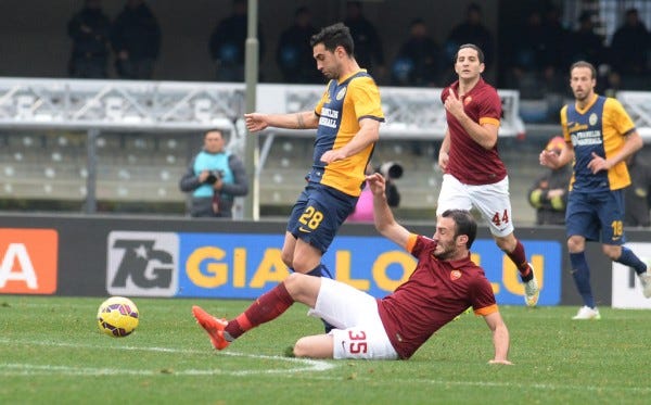 as roma draws with verona serie a soccer 2015