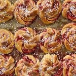 Hallonbullar: Raspberry Bun