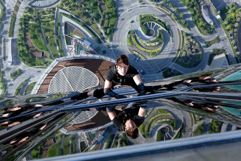 How Tom Cruise pulled off that 'Mission: Impossible 4' skyscraper climb and  cancelled his retirement from the blockbuster franchise
