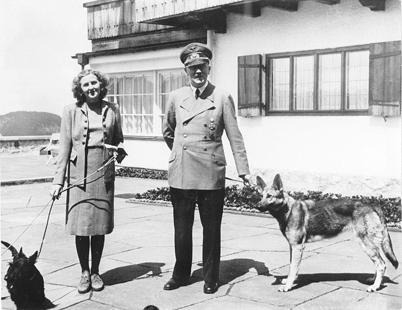 Adolf Hitler Poisoned His Own Beloved Dog, Blondi | by Hailey | The Collector | Medium Adolf Hitler Poisoned His Own Beloved Dog, Blondi | by Hailey | The Collector | Medium