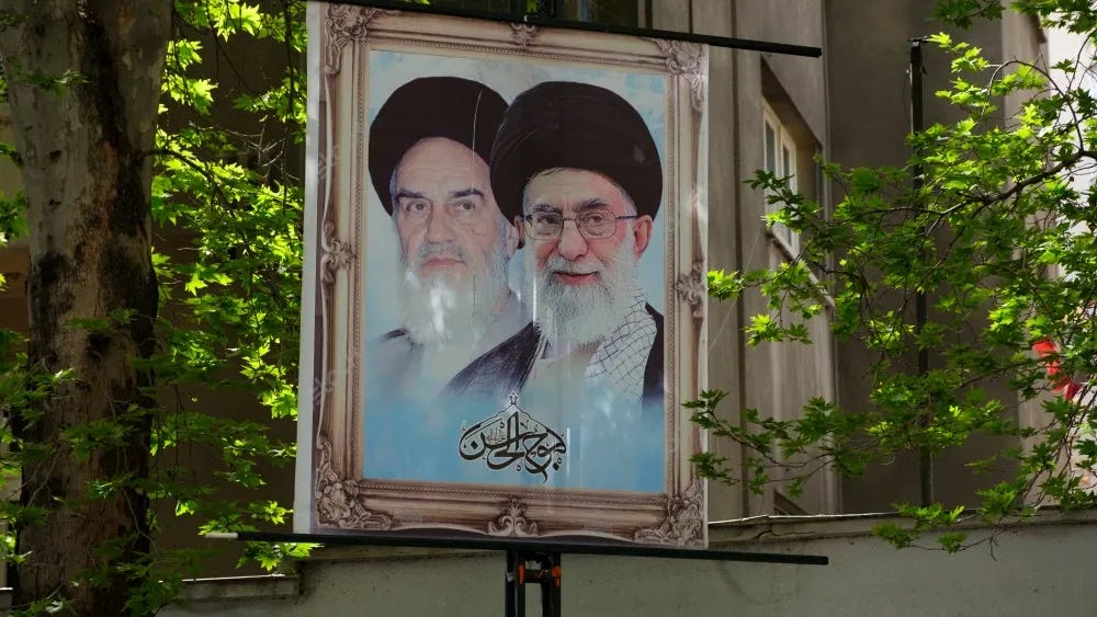 Khomeini e Khamenei