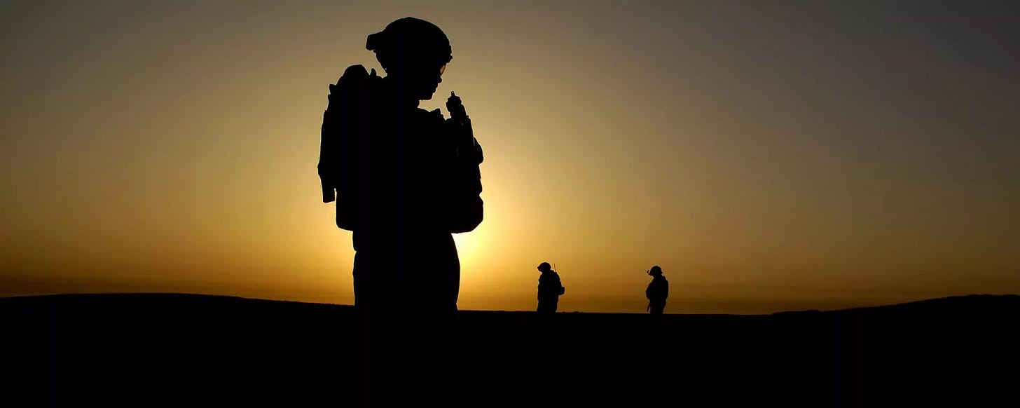 U.S. Army Soldier silhouette on mission in Iraq - Sputnik International, 1920, 19.09.2023