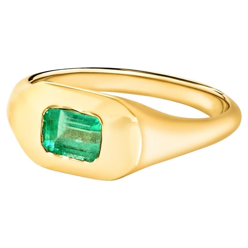 Signet 18ct Emerald Pinky Ring For Sale