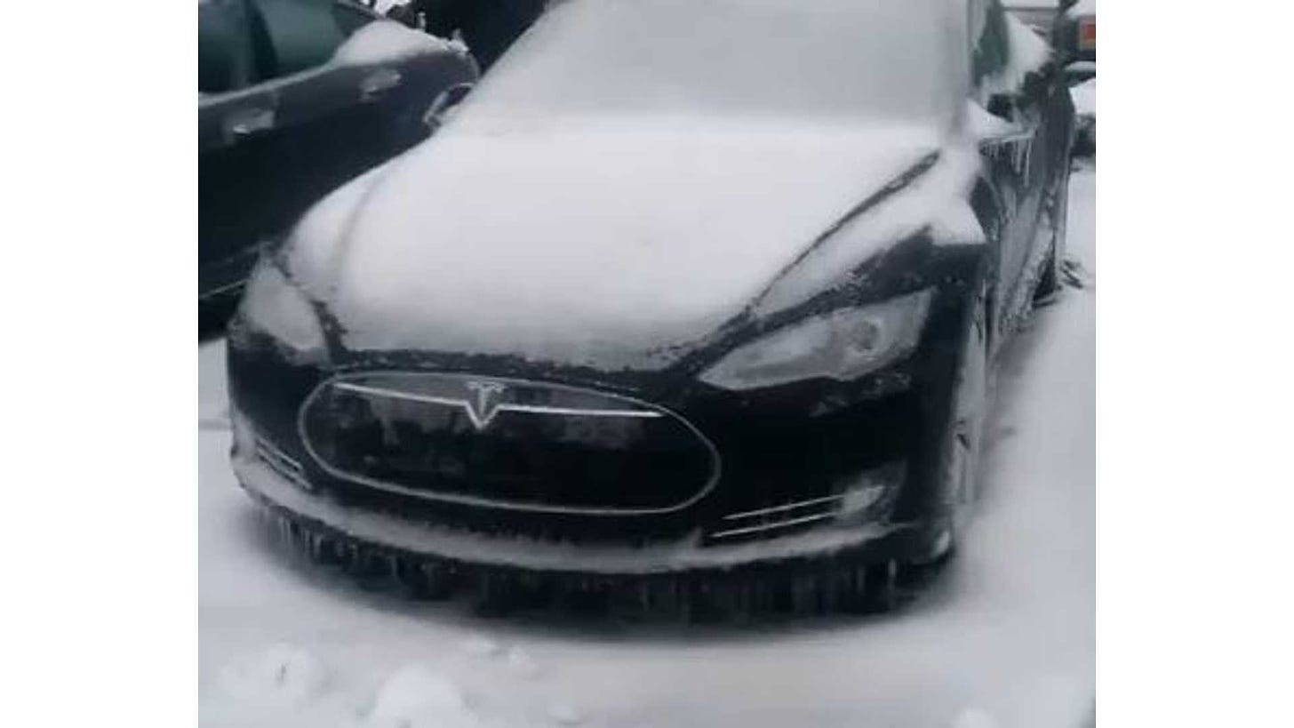 Video: Tesla Model S Breaks Ice