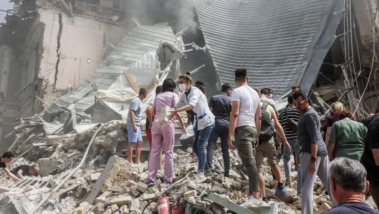 Rússia ataca hospital infantil em Kiev, deixando ao menos 20 mortos