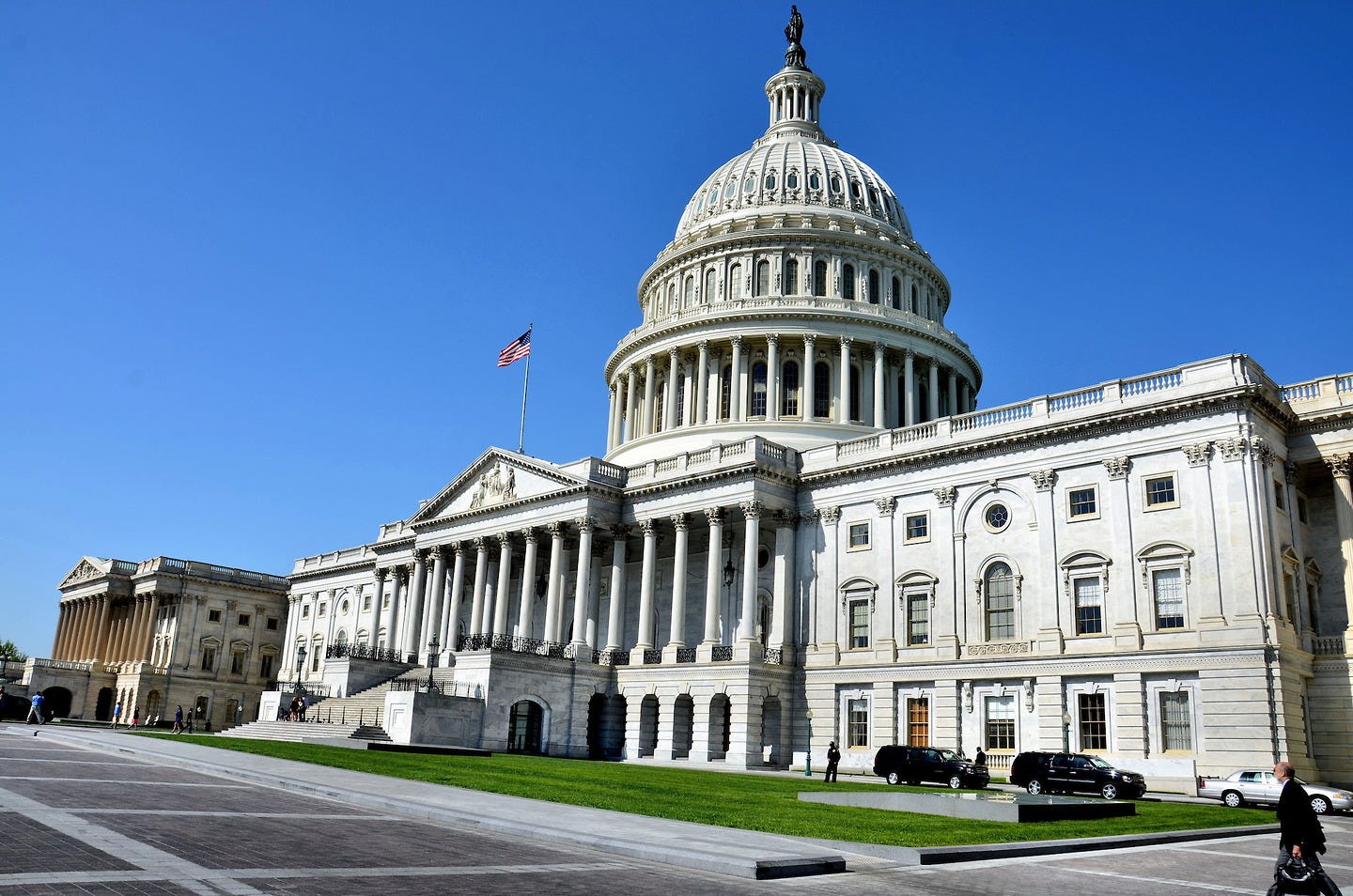 Evolution of the U. S. Capitol Building in Washington, D.C. - Encircle ...