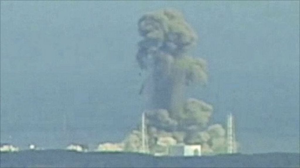 Japan quake: Fresh explosion at Fukushima nuclear plant - BBC News