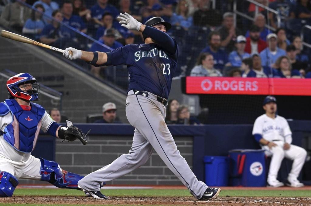 Rowdy Tellez hits grand slam in front of biggest fan to fuel Mariners win