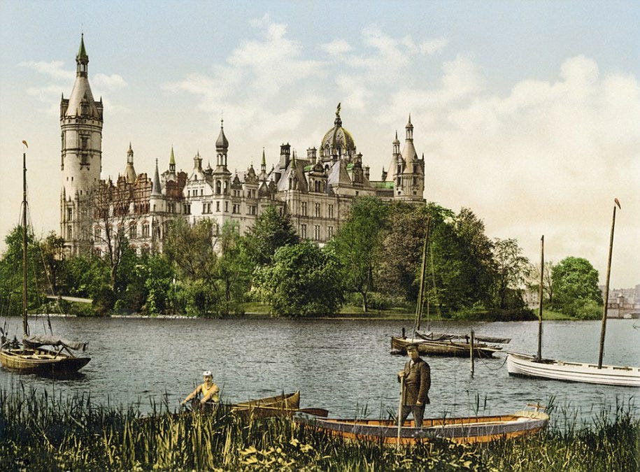 Rare Color Photos Of Germany In 1900 Before It Was Destroyed By World Wars  | DeMilked
