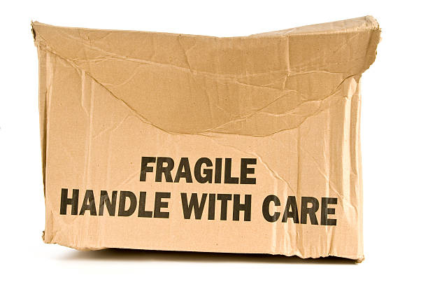 Crushed Fragile Box Stock Photo - Download Image Now - Damaged, Box -  Container, Merchandise - iStock