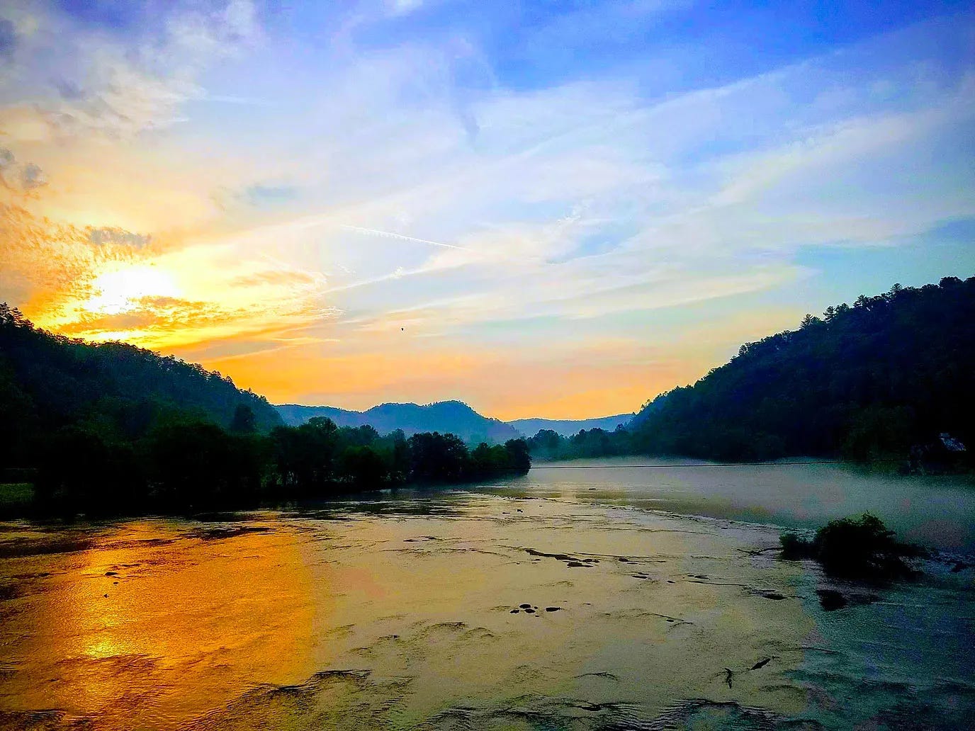 Sunset (photo chilhoweeoutdoors.com) Sunset (photo chilhoweeoutdoors.com)