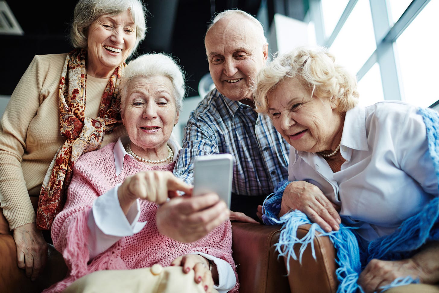 Simplifying Smartphones for Seniors