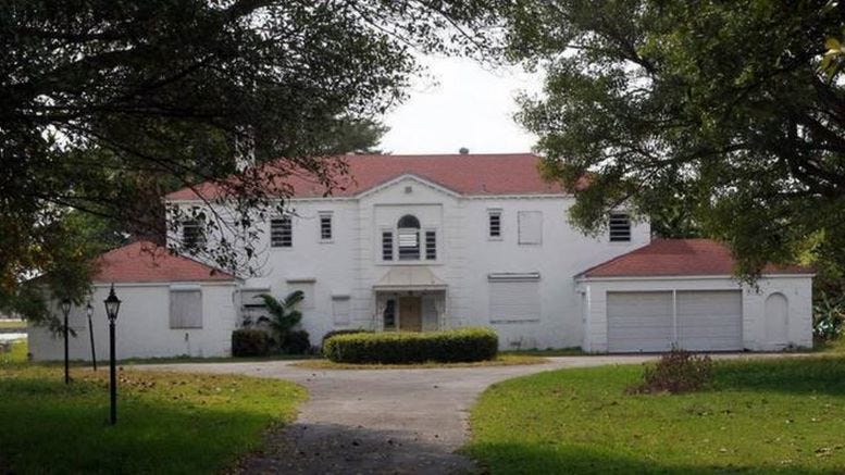 John Levi’s former residence at 44 East Star Island Drive in 2015. Courtesy of the Miami Herald.