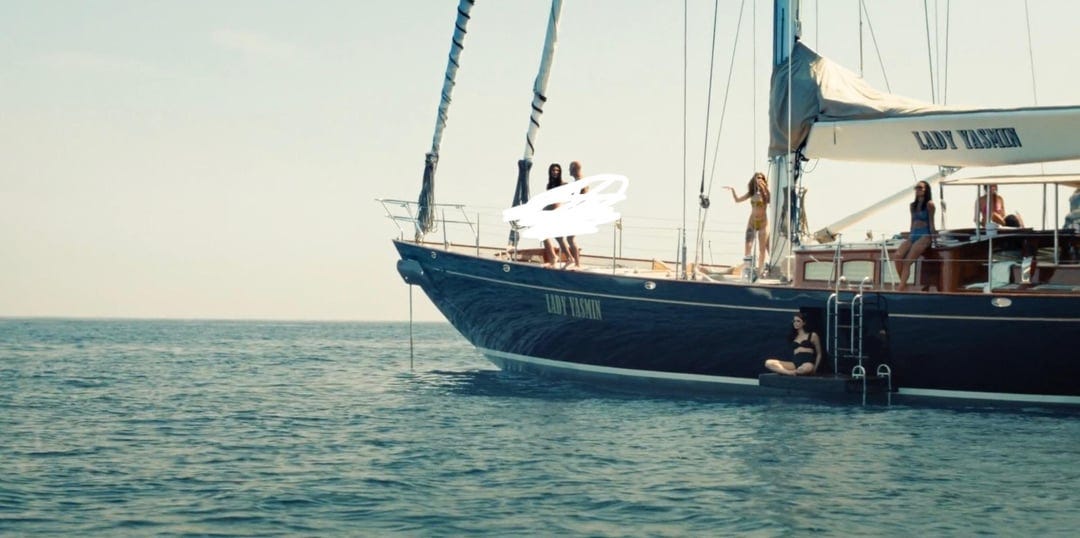 Ghislaine Maxwell boat reference! : r/IndustryOnHBO