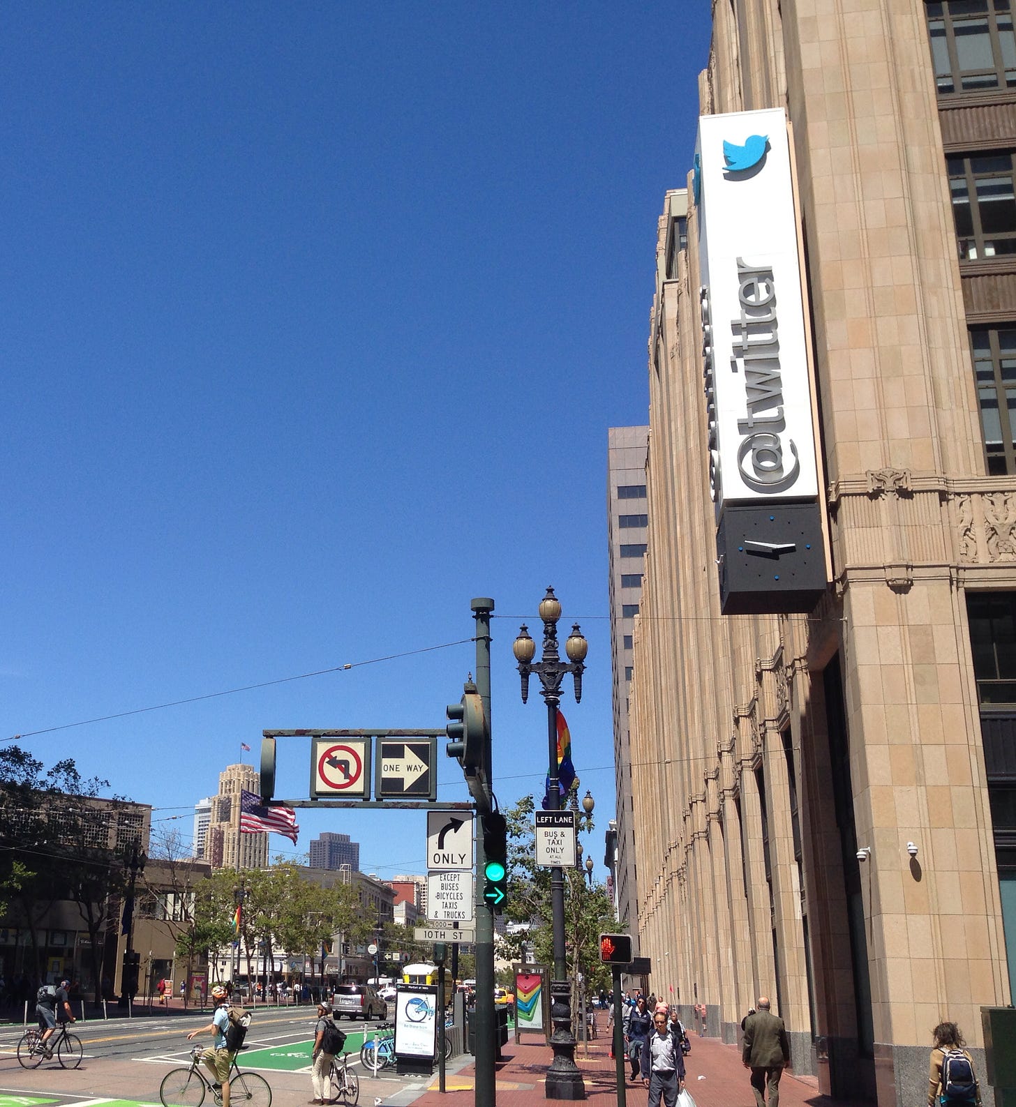 File:Twitter's San Francisco Headquarters.jpg - Wikimedia Commons