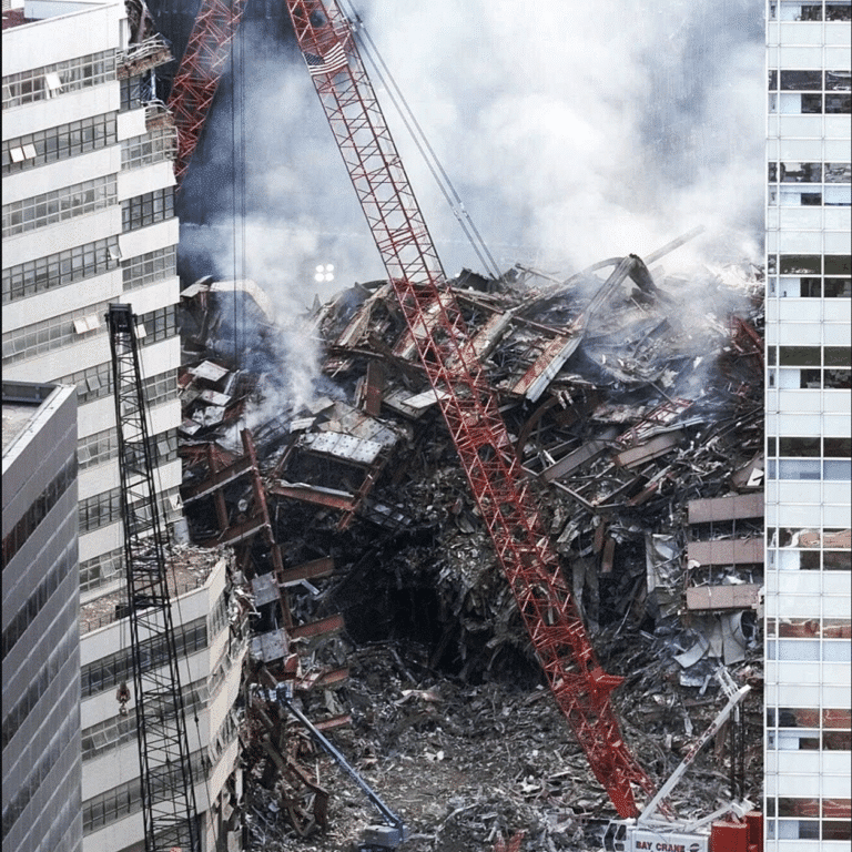 7-ISJ- Har World Trade Center Building 7 virkelig kollapset på grunn av en brann på kontoret?